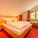 Hotel Weinklause 3*